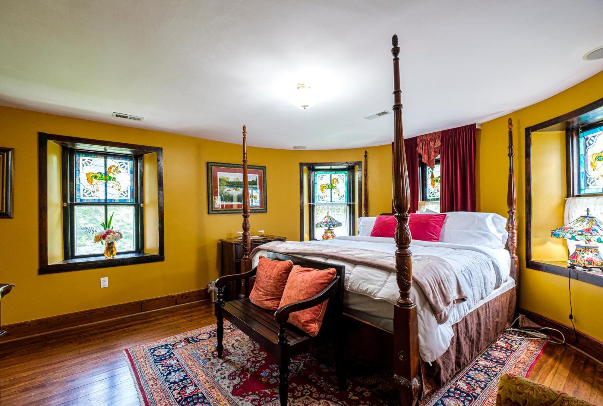 Stone Manor Boutique Inn Britain Extérieur photo