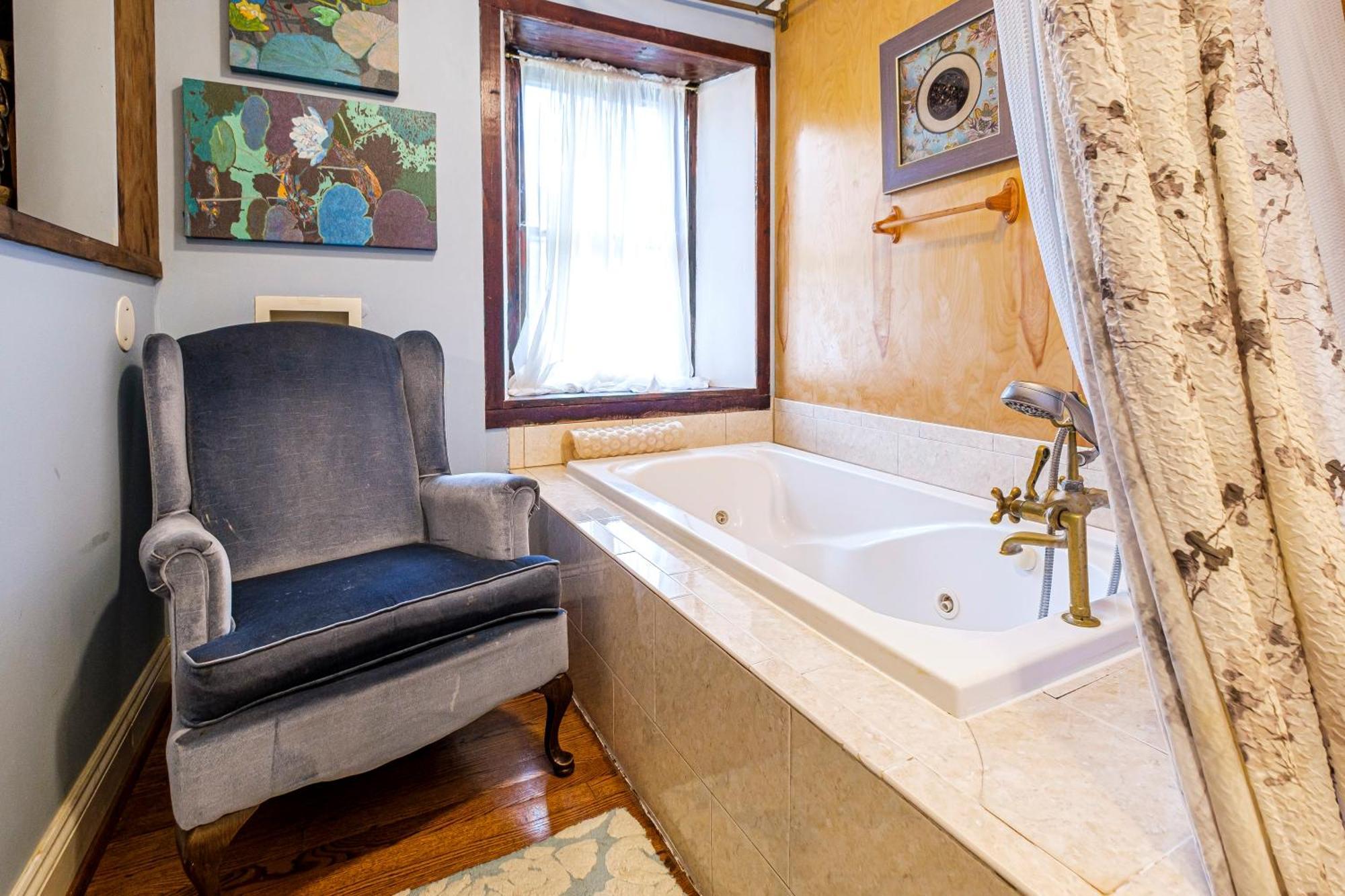 Stone Manor Boutique Inn Britain Extérieur photo